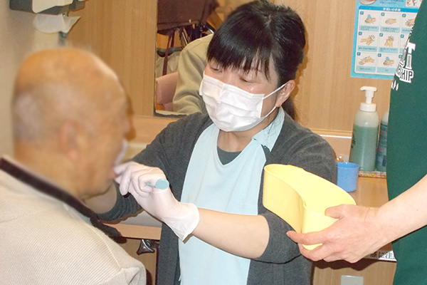 口腔チェックの様子2